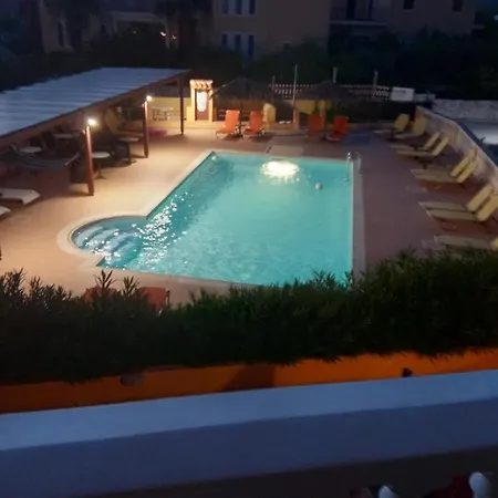 Ionian Di Mare فندق 3*