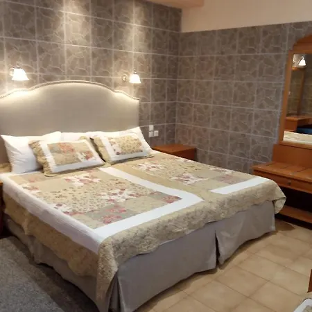 فندق Ionian Di Mare 3*