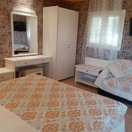 Ionian Di Mare فندق